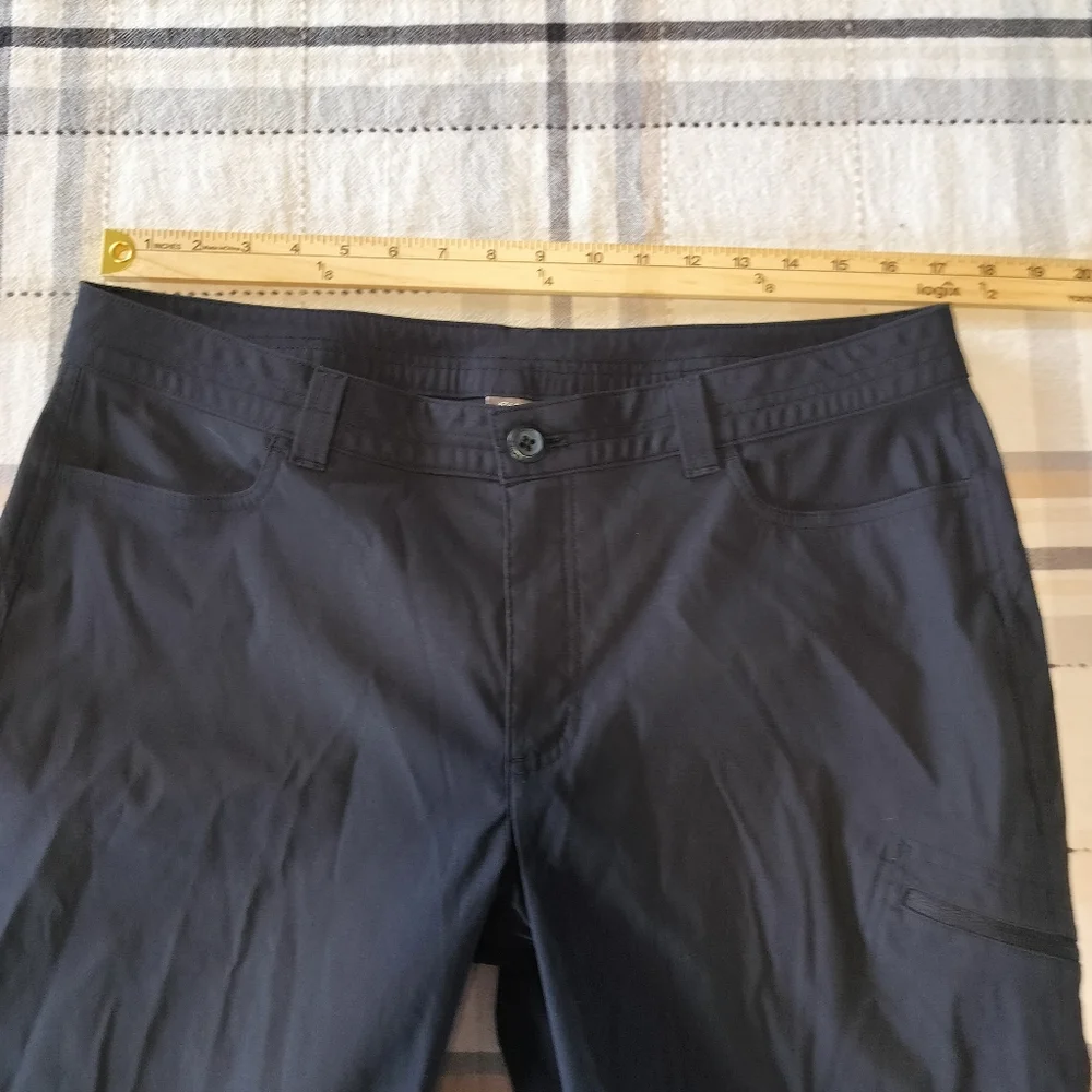 Eddie Bauer Rainer Active Capri‎ Size 14 Black Gorpcore Casualcore Outdoorcore